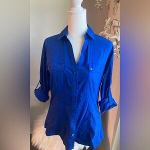 Express Essentials Tailored Button Down Size Medium